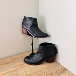 TOMS Carpe Diem Black Leather Ankle Booties Women’s Size 7.5